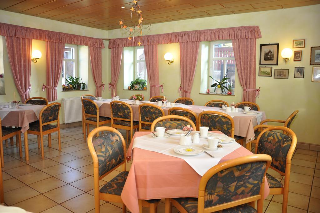 Pension Lindenhof Kromsdorf Екстериор снимка