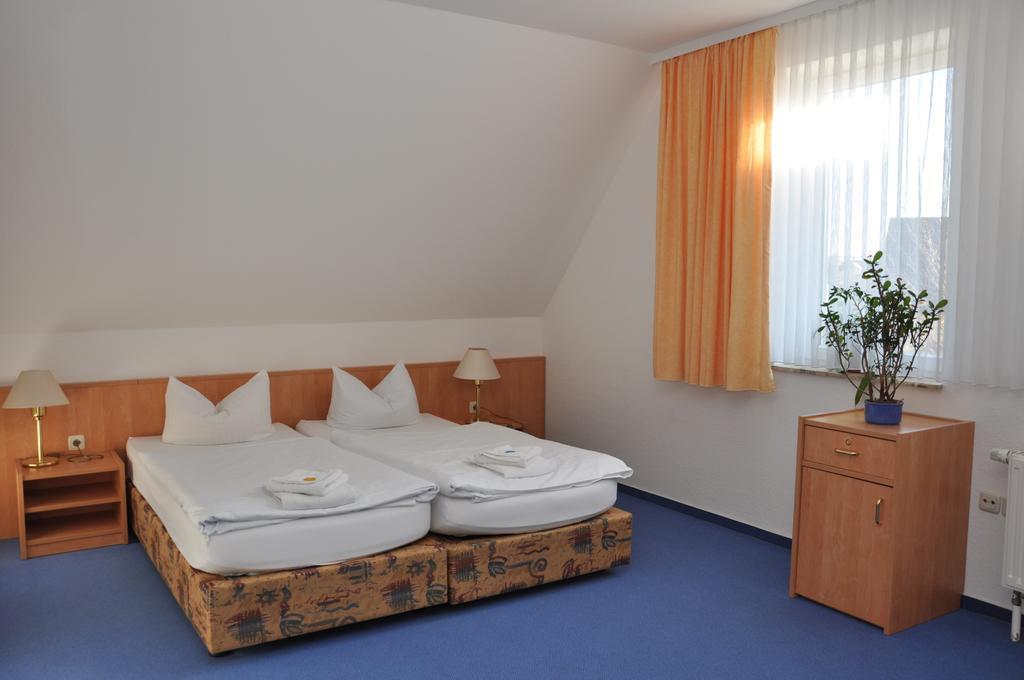 Pension Lindenhof Kromsdorf Стая снимка