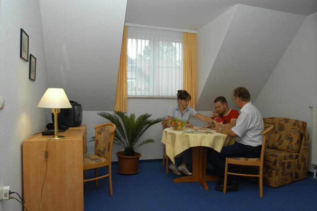 Pension Lindenhof Kromsdorf Стая снимка